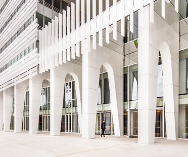Ferrier Marchetti Studio Paris Region Headquarters in Saint-Ouen, France
费里尔·马尔凯蒂(Ferrier Marchetti)Studio Studio Paris地区总部位于法国圣乌恩(Saint-Ouen)