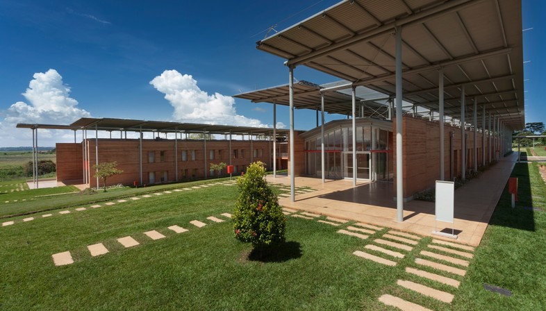 RPBW’s Children’s Surgical Hospital for Emergency in Entebbe
RPBW的儿童外科医院在Entebbe