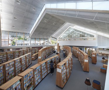 Takao Shiotsuka Atelier: Public library in Taketa, Japan
Takao Shiotsuka Antelier:日本Taketa的公共图书馆