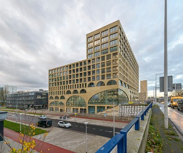 Westbeat designed by Studioninedots: combining private residences with public space in Amsterdam
由StudionIntots设计的Westbeat:将私人住宅与阿姆斯特丹的公共空间相结合