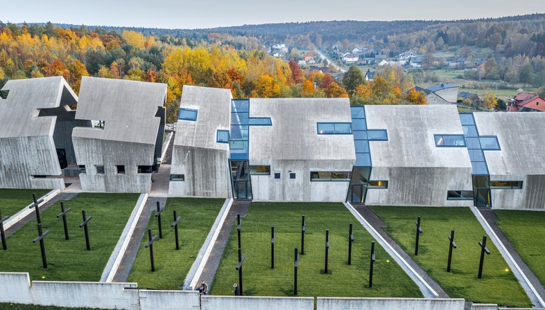 Nizio Design International: Mausoleum of Martyrdom in Michniów
Nizio Design International:Michniów的殉难陵墓