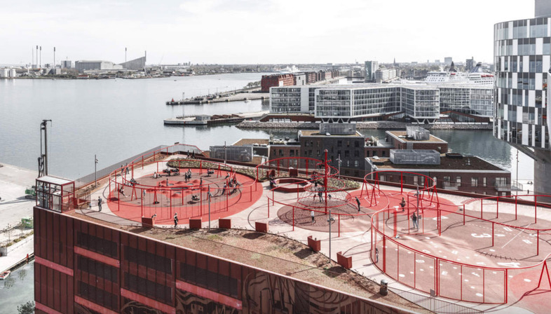 <strong>RE-THINKING URBAN PUBLIC SPACES</strong> <strong>重新思考城市公共场所</strong>