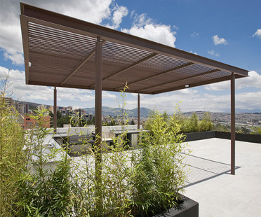 Najas Arquitectos设计了厄瓜多尔Quito的图标公寓楼<br />