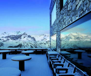 Chetzeron Hotel, a hotel in the Alps