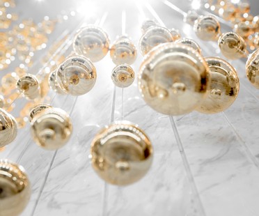 广告建筑为Lonshry珠宝设计的珍贵的浮动泡沫#raybet官网