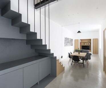 Studio didea存在于最低限度：巴勒莫的折纸房屋