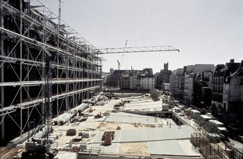 Renzo Piano et Richard Rogers展览中心蓬皮杜，巴黎