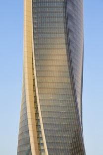 Zaha Hadid 雷竞技下载链接Architects Generali Tower Milano