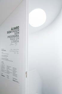 里斯本的ÁlvaroSizaviagem SEM计划展览“height=