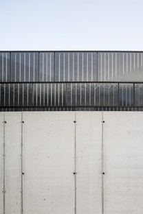 Lissoni＆Partnersarchitecture, nature and industry on the lake - Fantini Headquarters in Pella