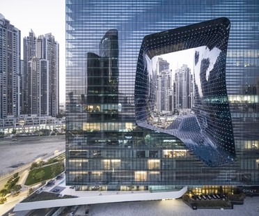 Zaha Hadid 雷竞技下载链接Architects Me Dubai Hotel和Dubai的Opus