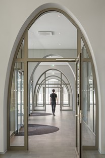 Berger+Parkkinen联合建筑师设计了萨尔茨堡雷竞技下载链接的新制药研究所和实验室大楼