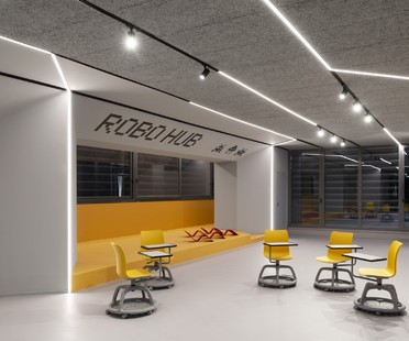 Rozzano curel学校的SBG Architetti ROBOHUB机器人工作室