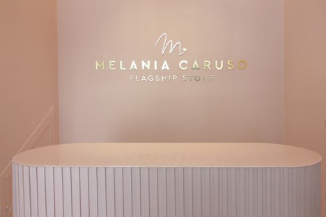 PuccioCollodoro Architetti，Melania Caruso旗舰店的极简流行音乐项目