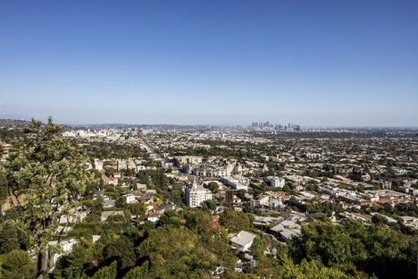 Saota山坡房子有洛杉矶地平线的看法