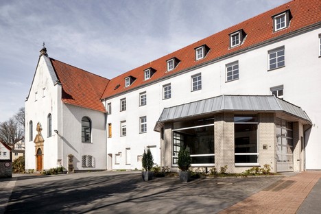 David Chipperfield 雷竞技下载链接Architects的转换和恢复历史悠久的综合体-Jacoby Studios在Paderborn