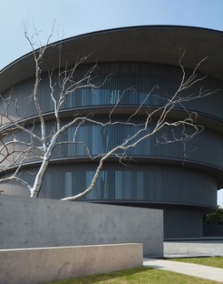 TADAO ANDO DESINGS HE AIR MUSEUM MUSEUM MUSEUM HEM位于中国广东的Shunde区