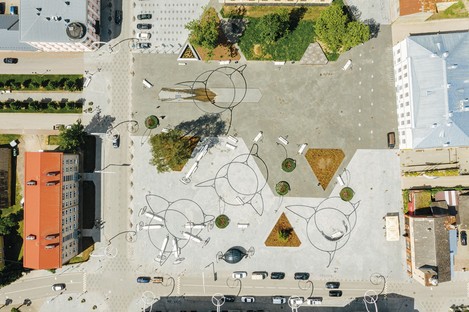 正方形！在委内兹双年展的建筑展览会上的爱沙尼亚亭子上积极收缩2021年#raybet官网“height=