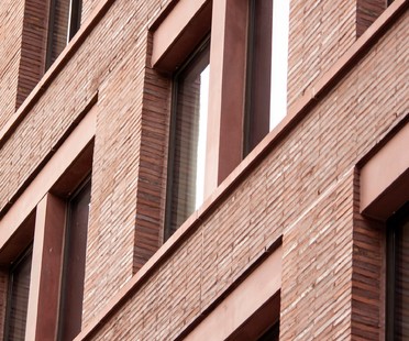 David Chipperfield 雷竞技下载链接Architects在纽约简街11-19完成了一个住宅项目
