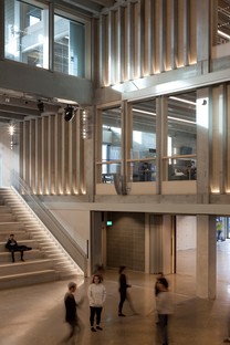 由Grafton Architects设计的雷竞技下载链接townhouse赢得了RIBA Stirling奖