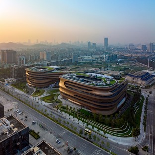 扎哈·哈迪德建筑事务所雷竞技下载链接为广州无限极广场全球总部设计