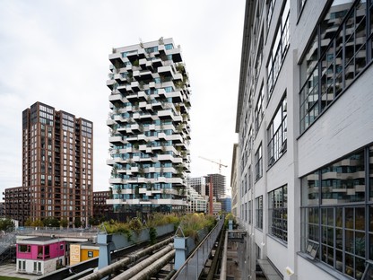 Stefano Boeri建雷竞技下载链接筑师设计Trudo垂直森林，Eindhoven的第一个社会住房垂直森林