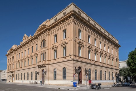 Lecce Palazzo Delle Poste的全景屋顶的创新活跃表面