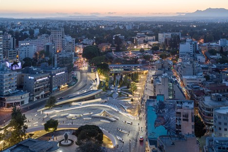 Zaha Hadid 雷竞技下载链接Architects的Eleftheria Square在Nicosia揭幕
