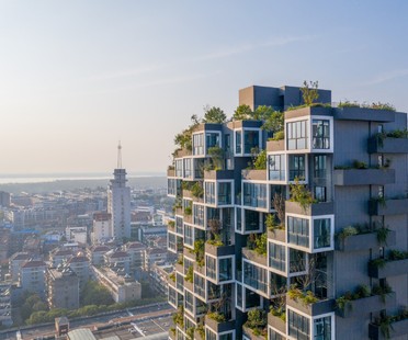 Stefano Boeri Architetti设计Easyhome Huanggang垂直森林城市建筑群