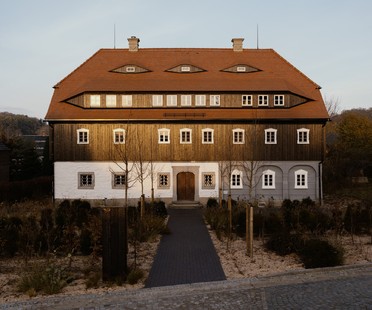 Atelier St完成了Schönbach的Faktorenhaus的翻新