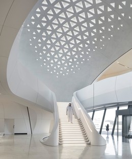 Zaha Hadid建雷竞技下载链接筑师零排放总部在沙迦