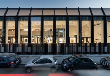 公园协会designs Luxottica Digital Factory in Milan