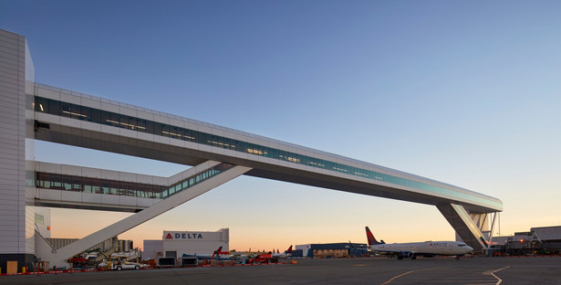 Skidmore，Owings＆Merrill航空走道前往西雅图 - 塔科马机场