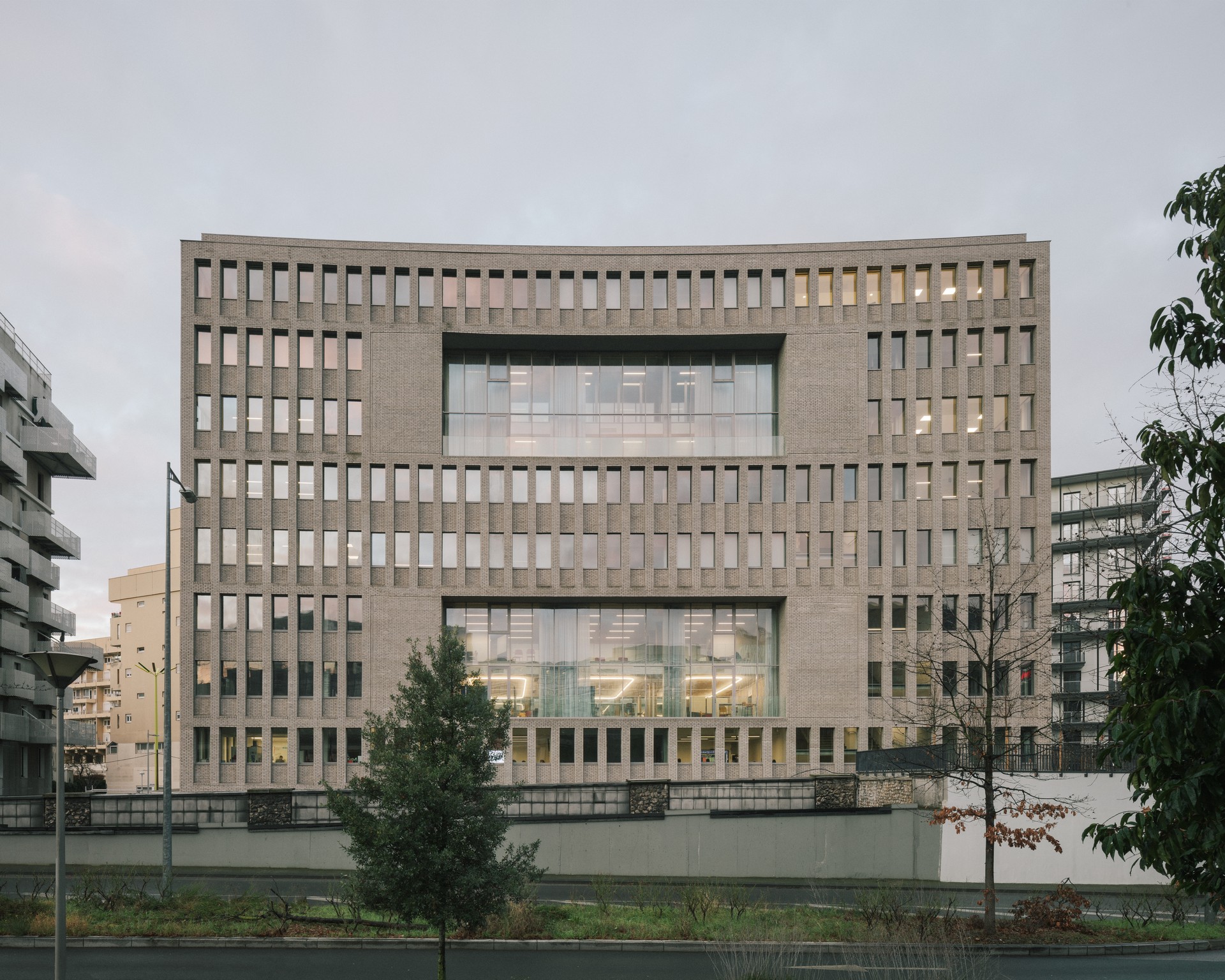 LanLéonardde Vinci学院Nanterre