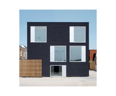 Pasel Kuenzel，黑色Diamant Residence V35K18，荷兰