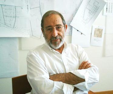 建筑师Alvaro Siza捐赠了他的档案的一部分
