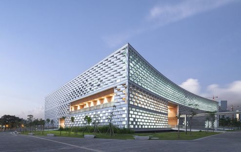 Urbanus和深圳科技大学图书馆