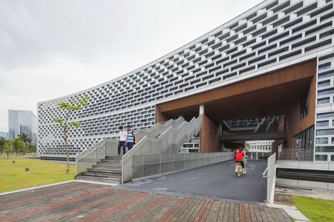 Urbanus和深圳科技大学图书馆