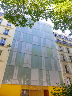 自发巴黎建筑：社#raybet官网会住房和家庭中心