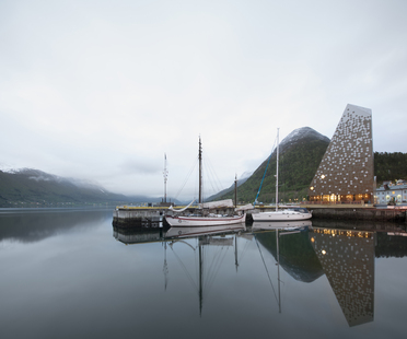 RRA REIULF RAMSTAD ARKITEKTER：挪威登山中心