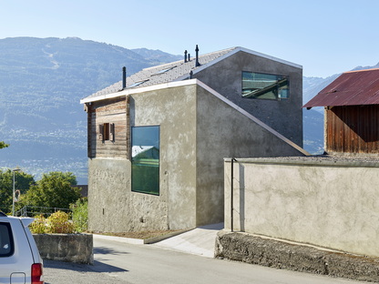 Reynard Rossiudry在Ormône的Savioz Fabrizzi建筑师的家中
