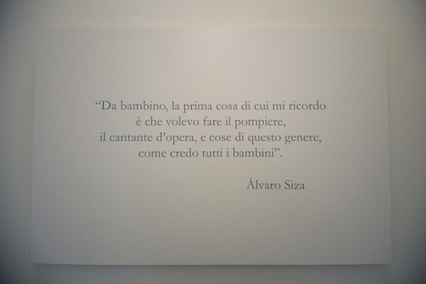 “ Alvaro Siza。Viagem SEM Programa”与策展人的采访