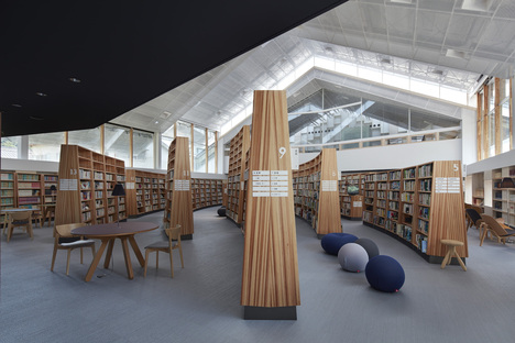 Takao Shiotsuka Antelier：日本Taketa的公共图书馆