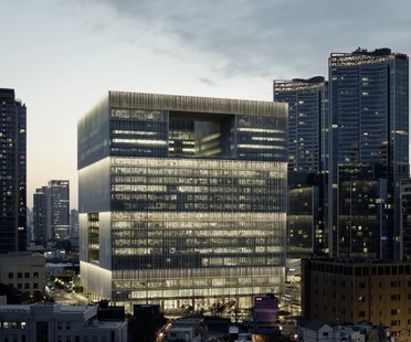 David Chipperfield建雷竞技下载链接筑事务所:首尔，爱茉莉太平洋新总部