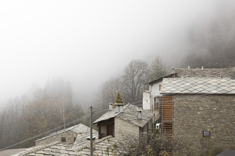 Ostana Mizoun de la Villo和重生的一个村庄