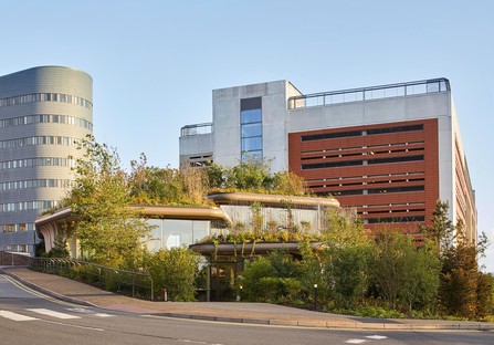 Heatherwick Studio已完成了新的Maggie的中心