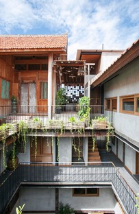 DDAP建筑师：巴厘岛Seminyak的Ruang Tekuni公寓
