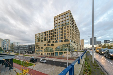由Studioninedots设计的Westbeat:结合阿姆斯特丹私人住宅和公共空间
