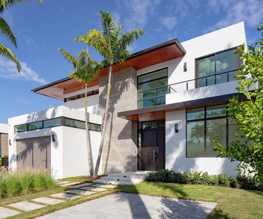 SDH工作室设计的海湾热带住宅