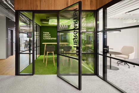 RTL为其在柏林的新办公室选择了瑞士工作室进化设计